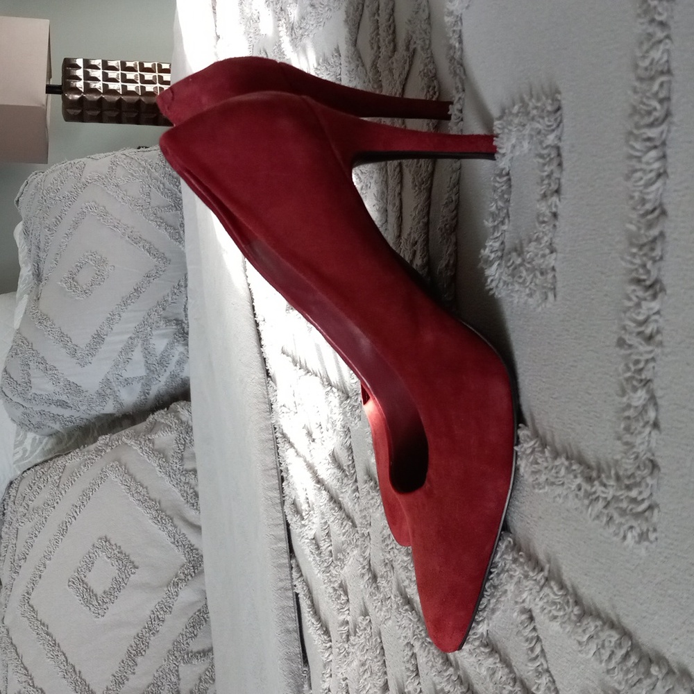 Suede leather heels